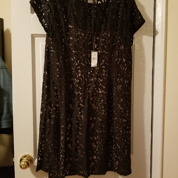 Dress - Picture 3 of 3